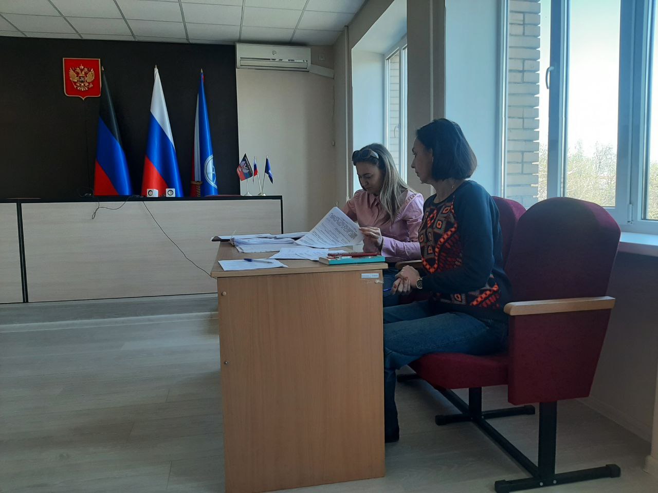 Заседание комиссии по вопросам работы с безвозмездной натуральной помощью.